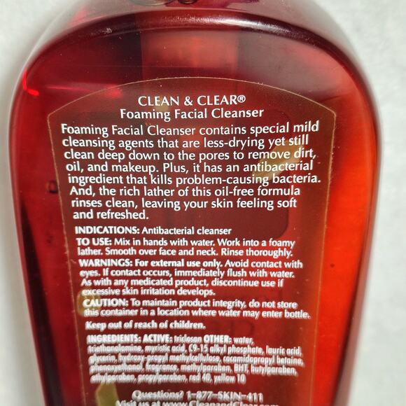 Clean & Clear Oil Free Foaming Facial Cleanser 8 oz. Antibacterial Discontinued - Picture 3 of 3